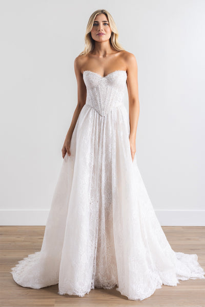 Charlotte Modest