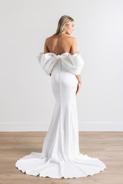Mercedes with Sleeves