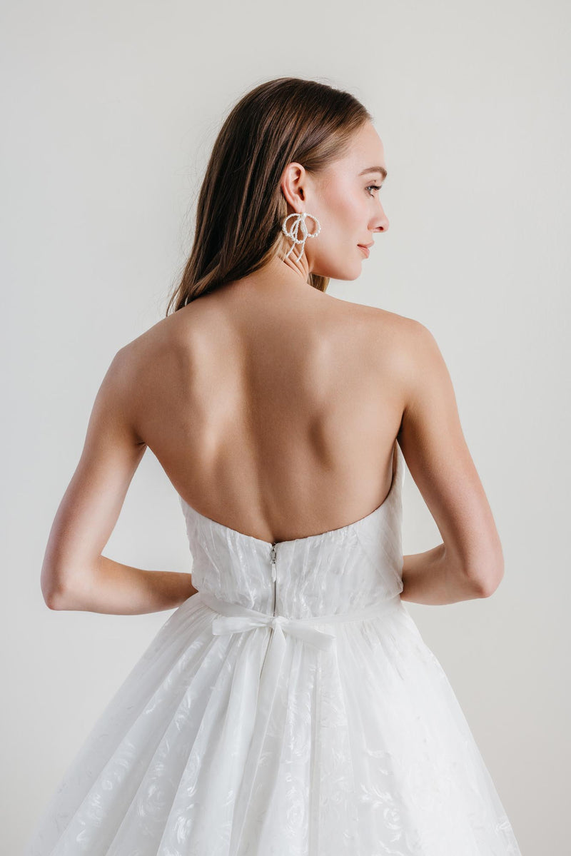 Adore