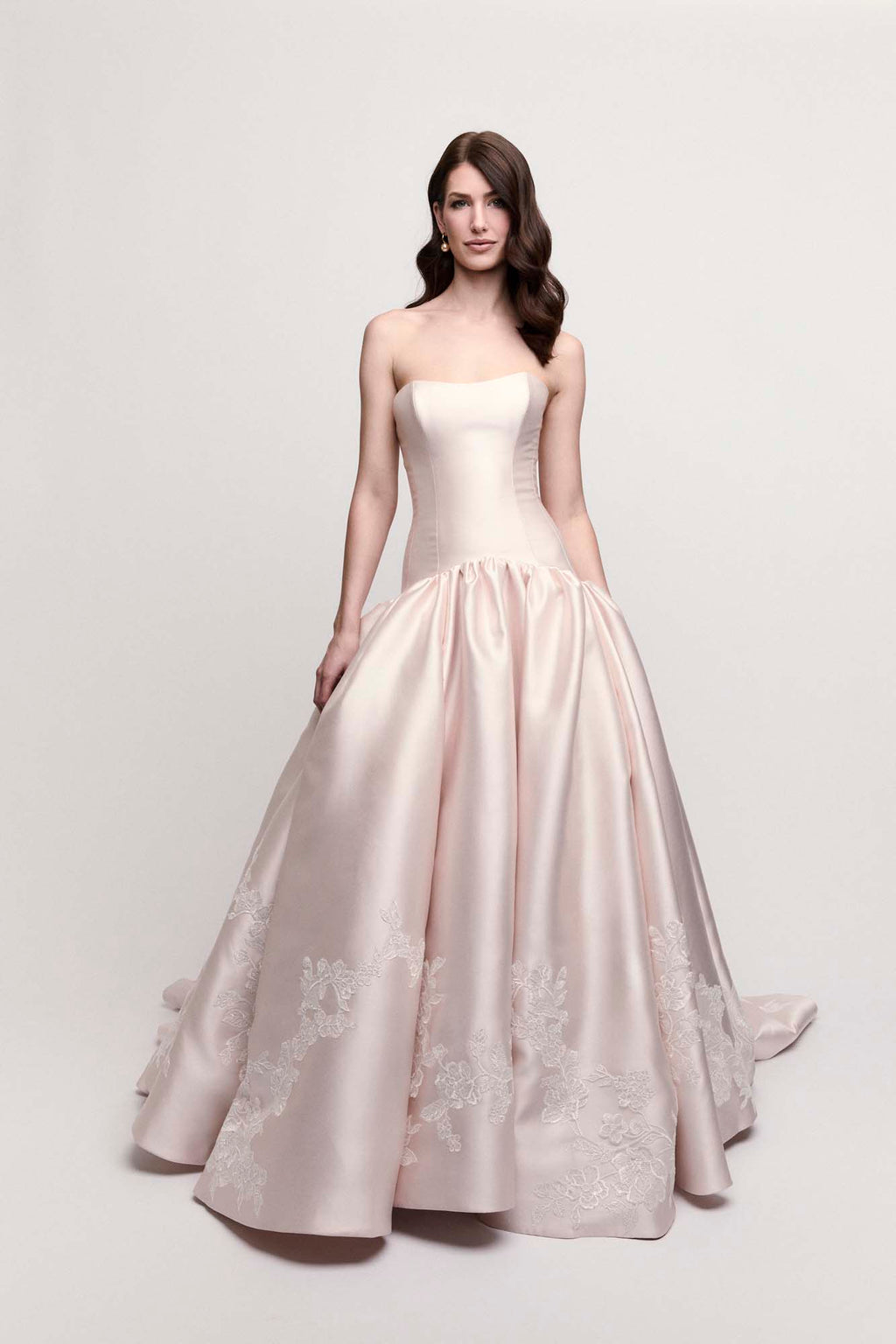 Verandi with Lace