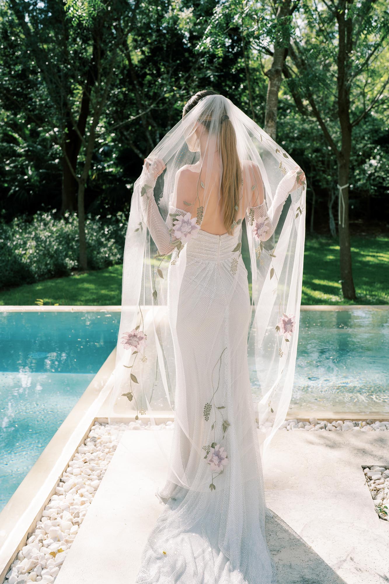 Lucinda Sleeves